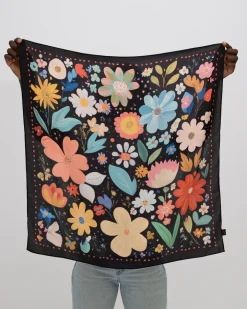 Pañuelo Flores negras