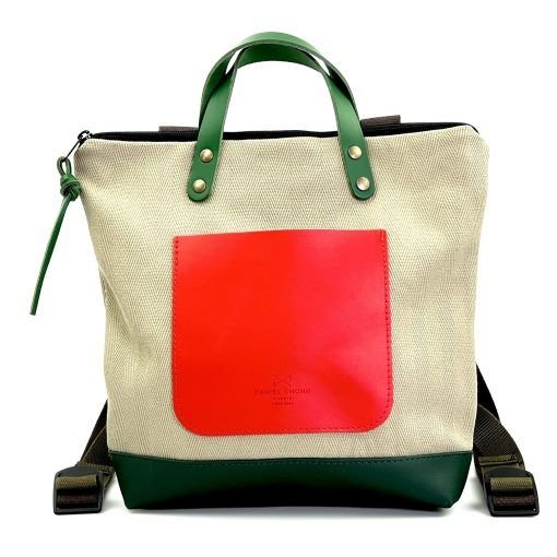 Mochila mini cuadrada verde y rojo