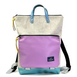 Mochila rectangular gris y lila