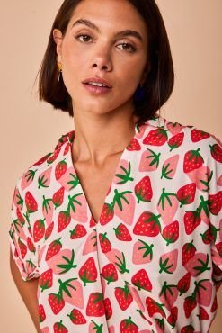 Blusa fresas