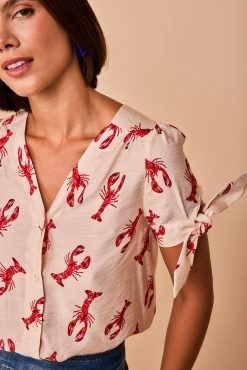 Blusa langostas estampadas