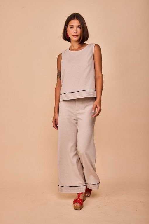 Blusa sin mangas tostada