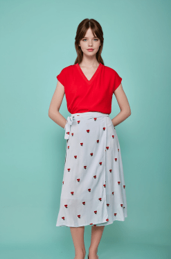 Falda midi bordada corazones