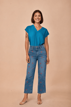 Pantalón vaquero flores lentejuela roja