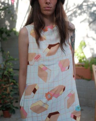 Alternative view of Vestido largo cortes