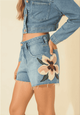 Short vaquero bordado flor