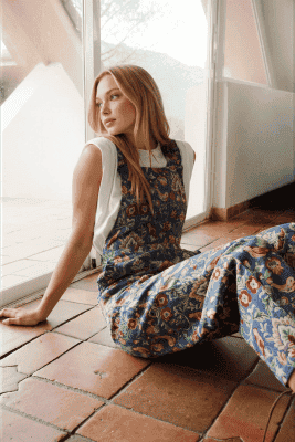 Alternative view of Peto Begonia azul
