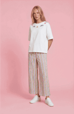 Alternative view of Camiseta blanca flores bordadas