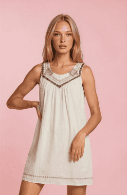 Alternative view of Vestido tirantes lino tostado bordados