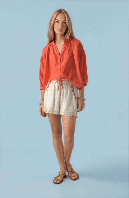 Short Laura crudo