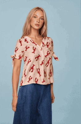 Blusa langostas estampadas