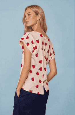 Alternative view of Blusa manga corta flores rojas