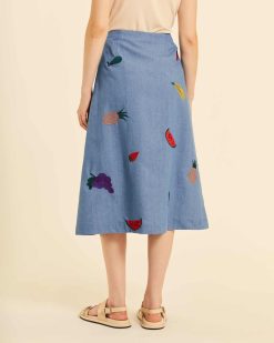 Alternative view of Falda denim con bordados de frutas