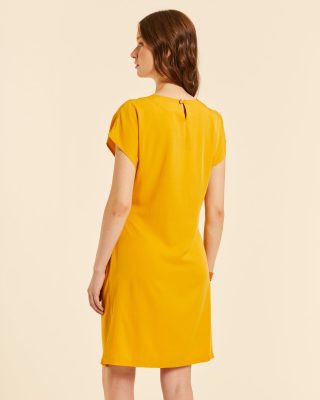 Alternative view of Vestido drapeado lateral con nudo mostaza