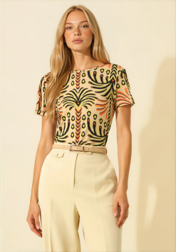 lezalez-1.3514E-Y2581D-C1-Willow-Cream_Backdrop.png