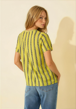 lezalez-1.3531E-Y2622D-C4-Willow-Cream_Backdrop.png