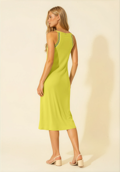 lezalez-1.3562E-013246-C3-Willow-Cream_Backdrop.png