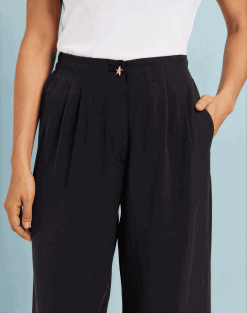 Culote con pinzas negro