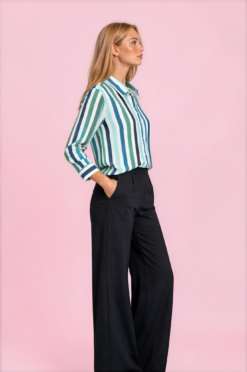 camisa_rayas_verdes_lino-Willow-Pastel_Pink_Backdrop.png